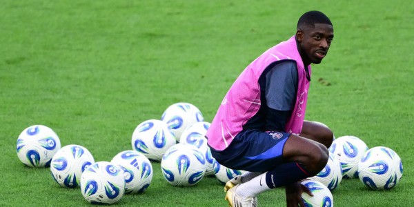 登贝莱重伤风波：国家队与俱乐部矛盾再掀波澜，巴黎圣日耳曼如何应对挑战？