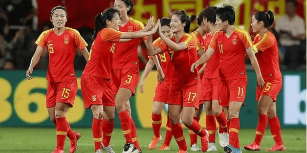 正式换帅，女足名帅上任，42岁，葡萄牙，成绩出色，王霜期待