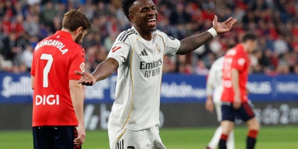 天助巴萨！奥萨苏纳1-2爆冷击败皇马，西甲积分榜形势骤变