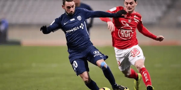 里昂VS布雷斯特：5连胜冲欧劲旅对决残阵客队，法甲卡位战数据解析