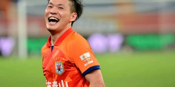 喜讯！两大德甲名帅首次联手举荐运作山东主力国脚后腰留洋德国，已承诺给他顶薪主力位置